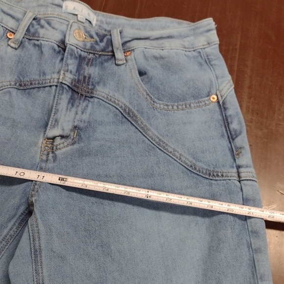 SAIGE Stylish Light Blue Barrel Leg or Wide Leg Jeans - Picture 7 of 16